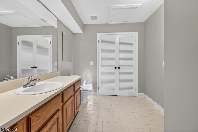 14 Augusta Dr