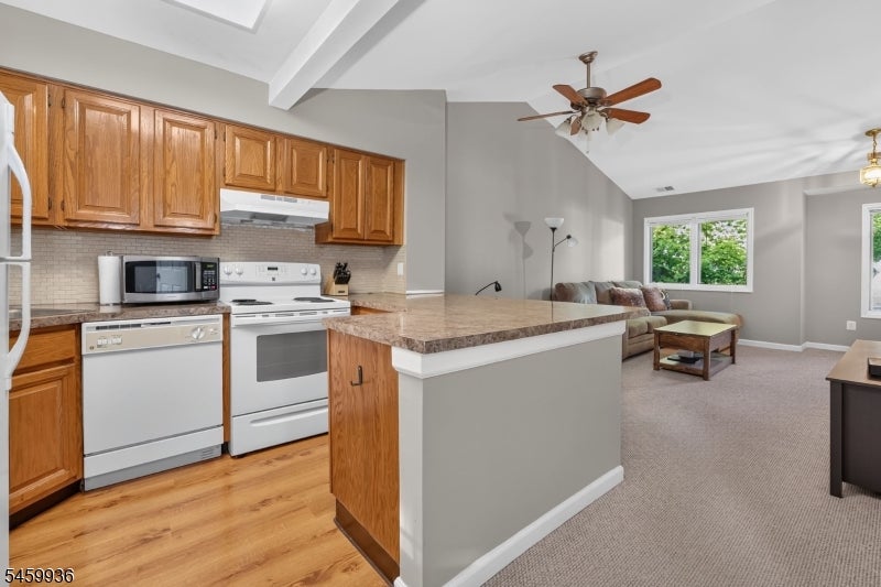 14 Augusta Dr