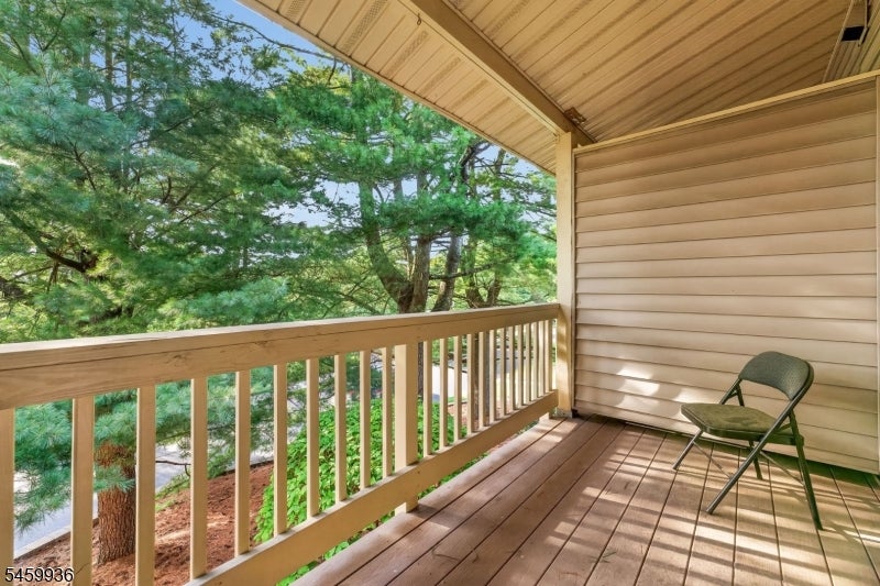 14 Augusta Dr