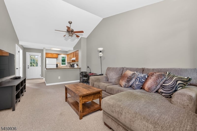 14 Augusta Dr