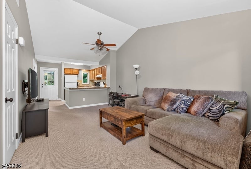 14 Augusta Dr