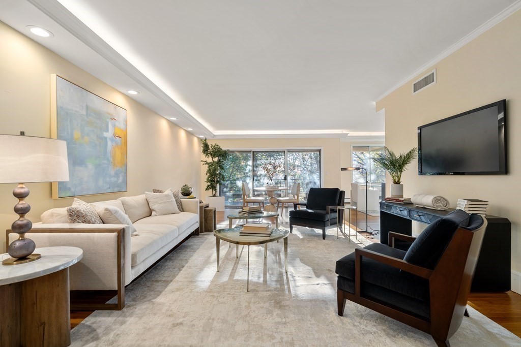 206 Allandale Rd # 2C
