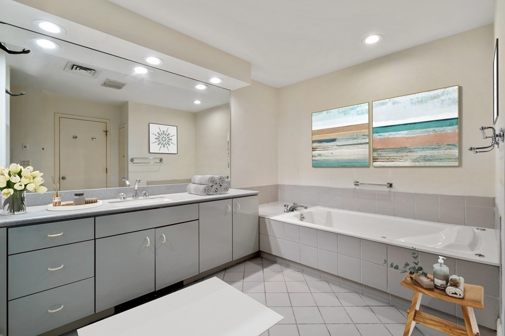 206 Allandale Rd # 2C