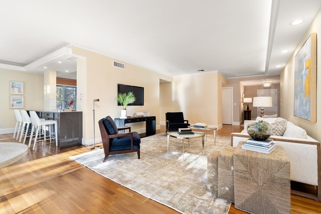 206 Allandale Rd # 2C