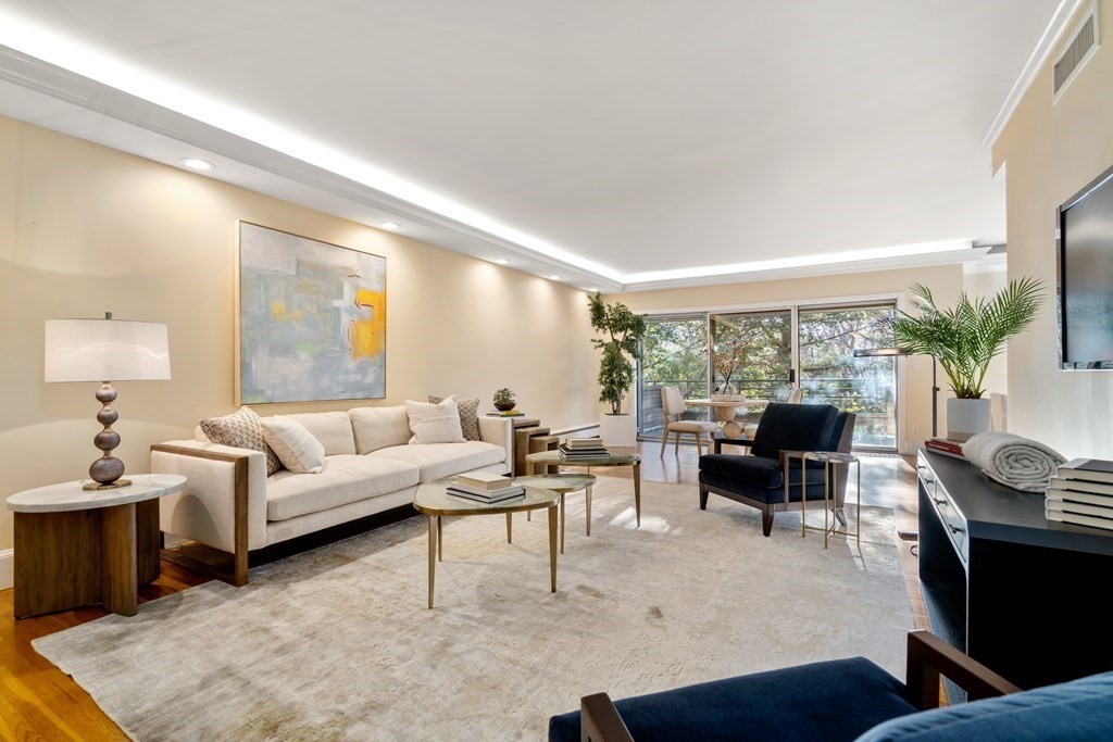 206 Allandale Rd # 2C