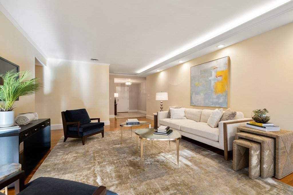 206 Allandale Rd # 2C