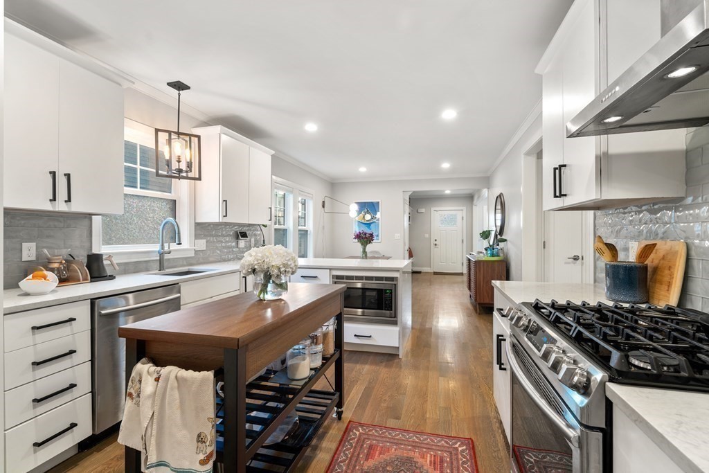 39 Hewlett St # 1