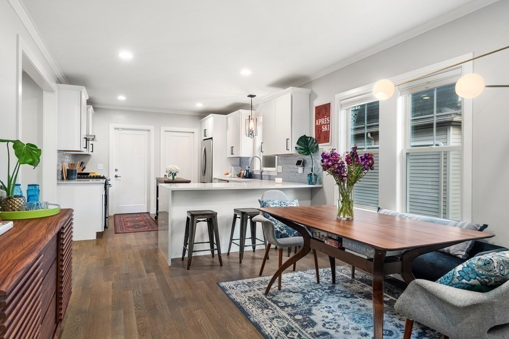 39 Hewlett St # 1