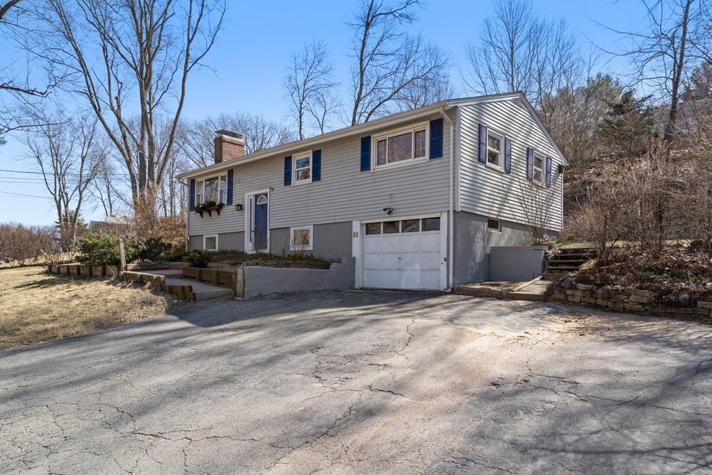 84 Riverview Cir