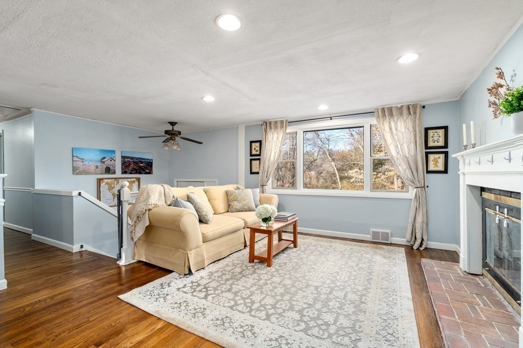 84 Riverview Cir