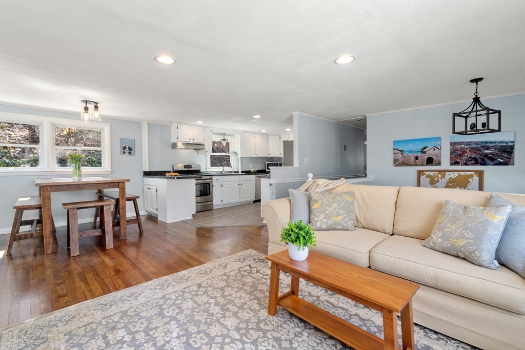 84 Riverview Cir
