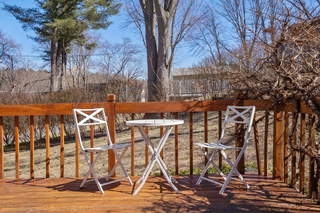 84 Riverview Cir
