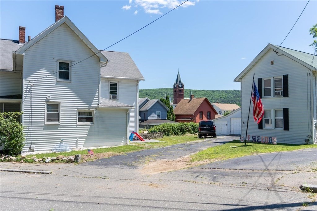 4 Eddy St