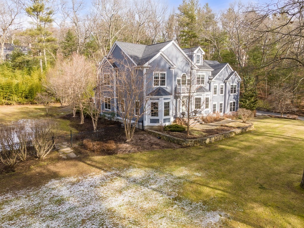 80 Lincoln Ln