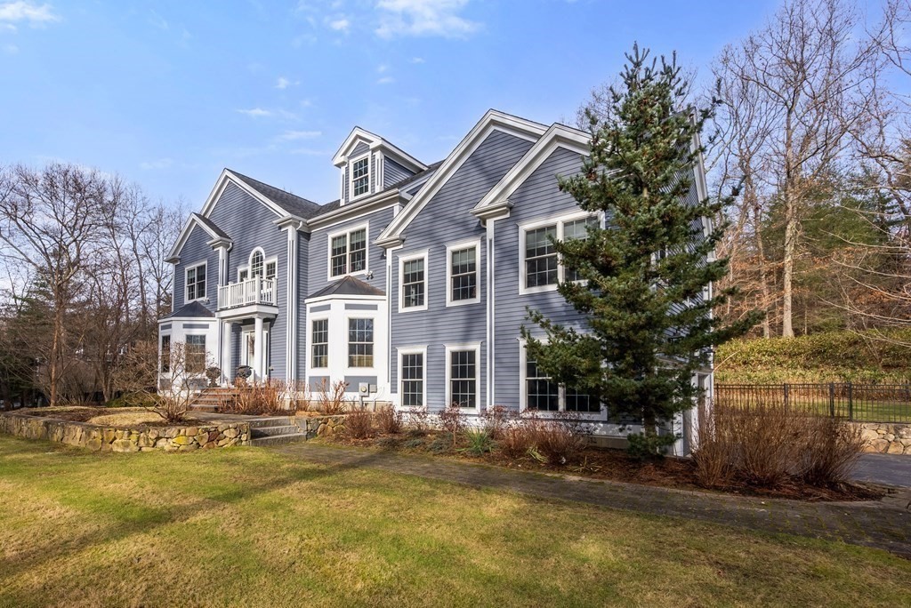 80 Lincoln Ln