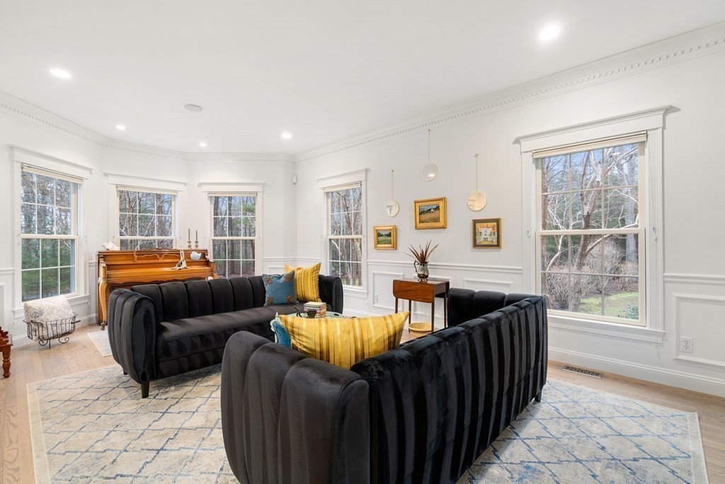 80 Lincoln Ln