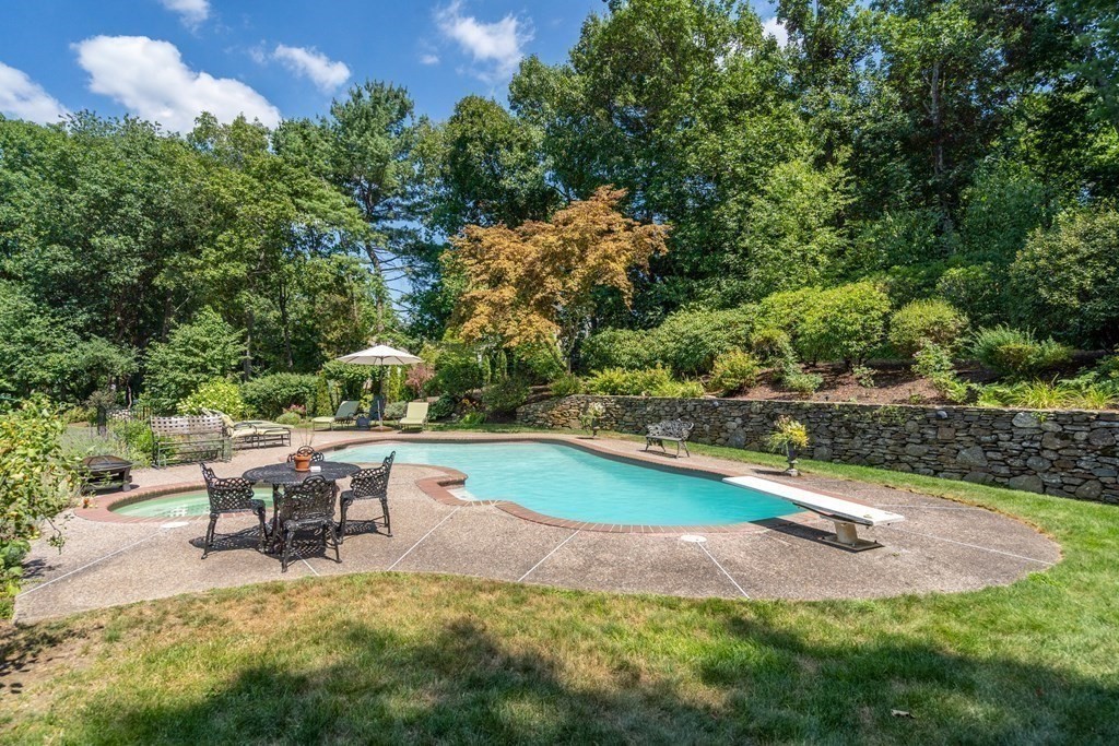 22 Hillcrest Rd