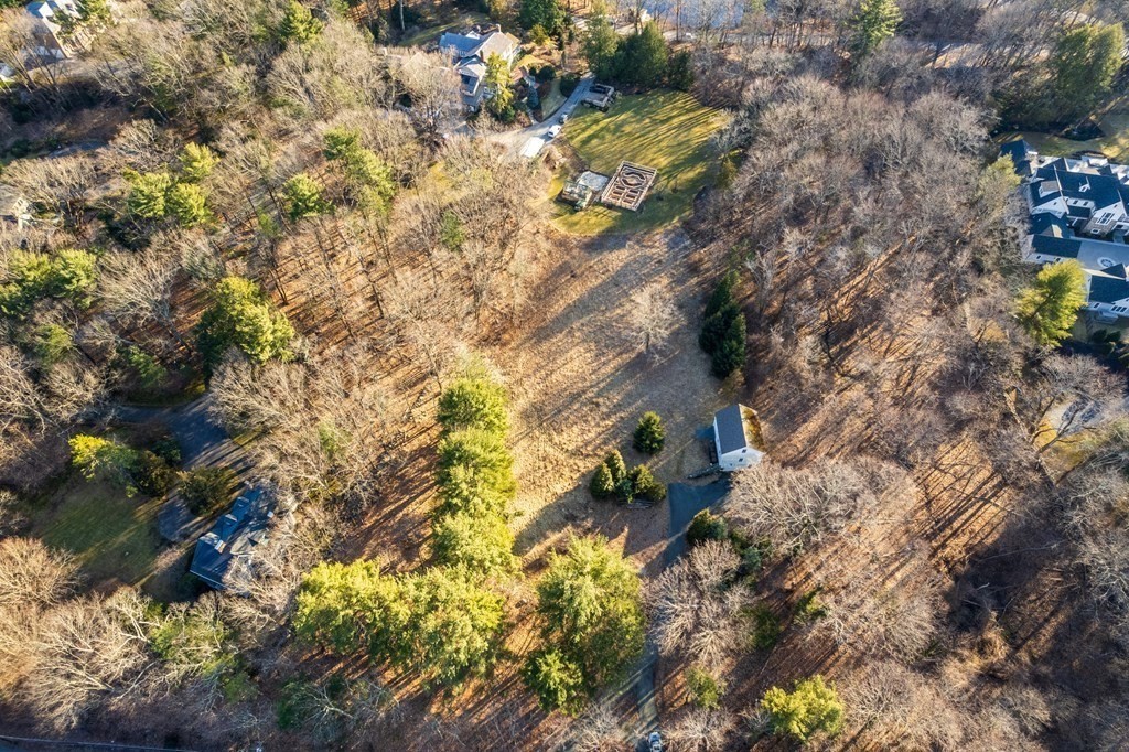 50 Skating Pond Rd
