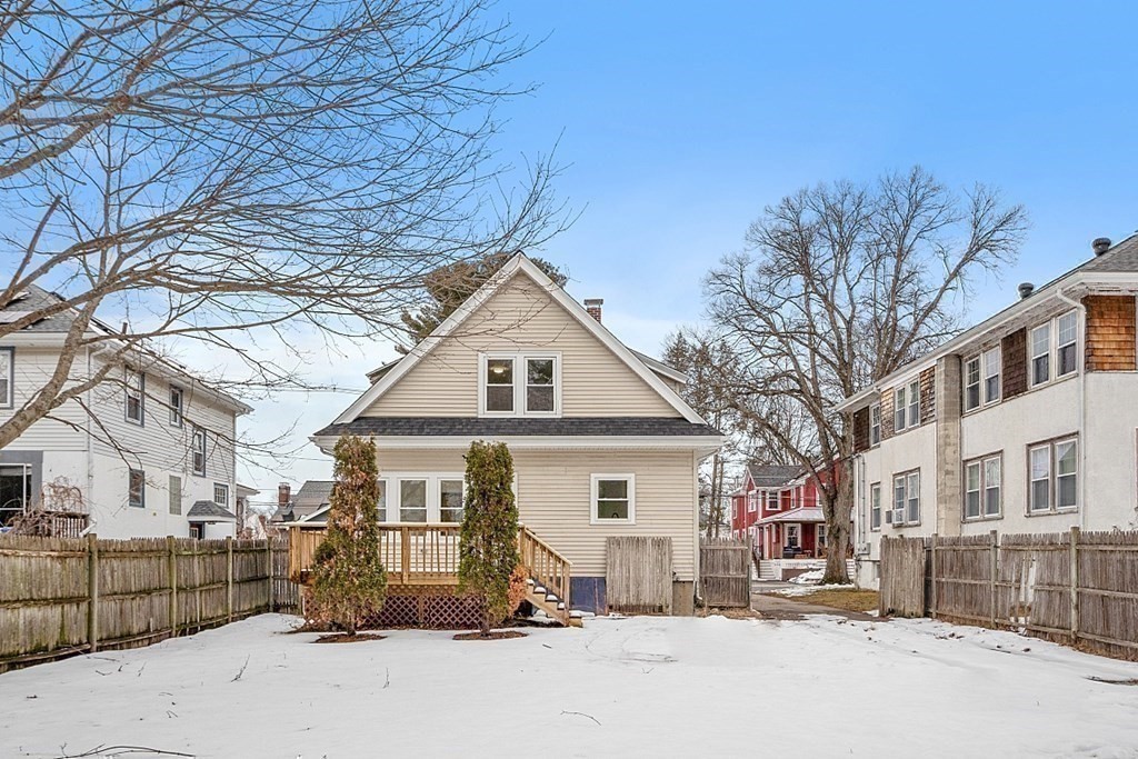 14 Circular Ave