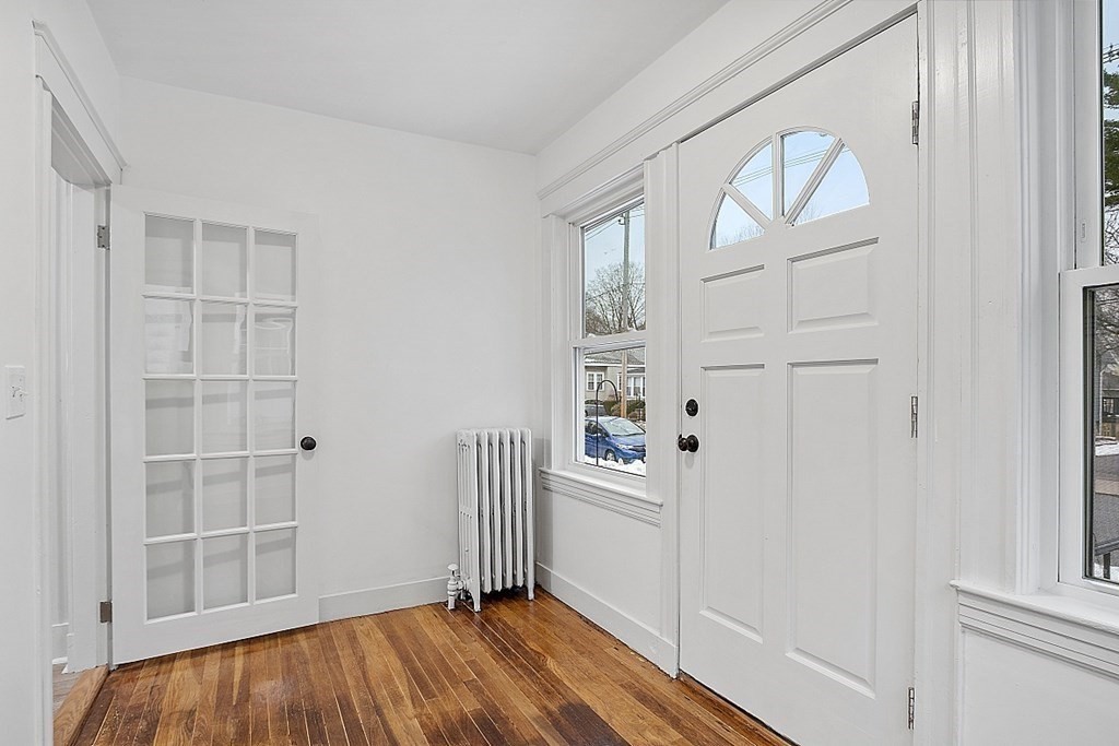 14 Circular Ave