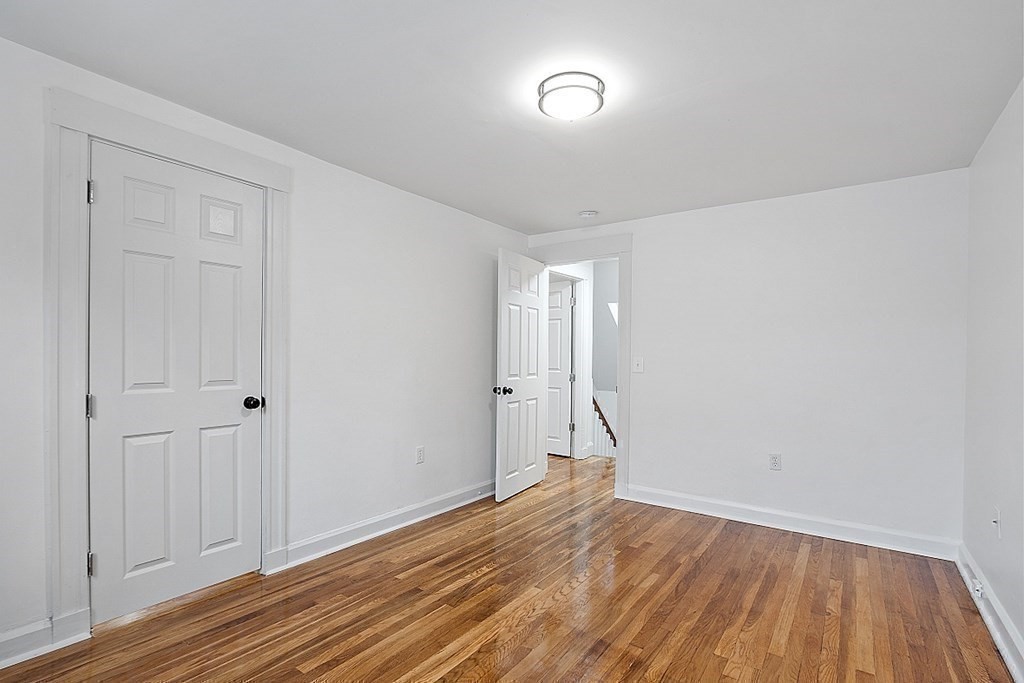 14 Circular Ave