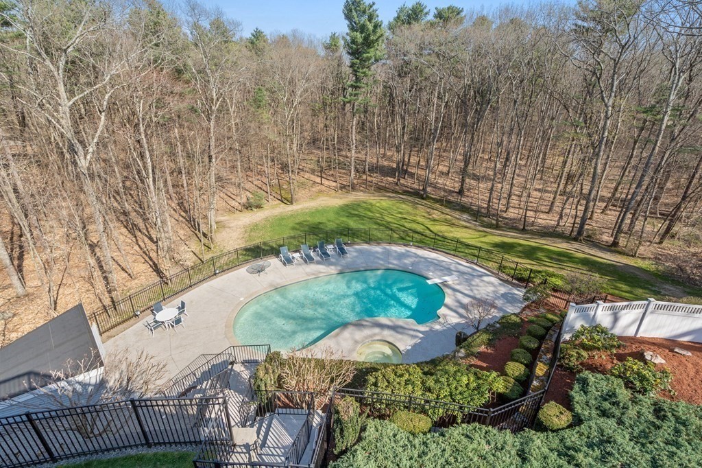 38 High Rock Rd