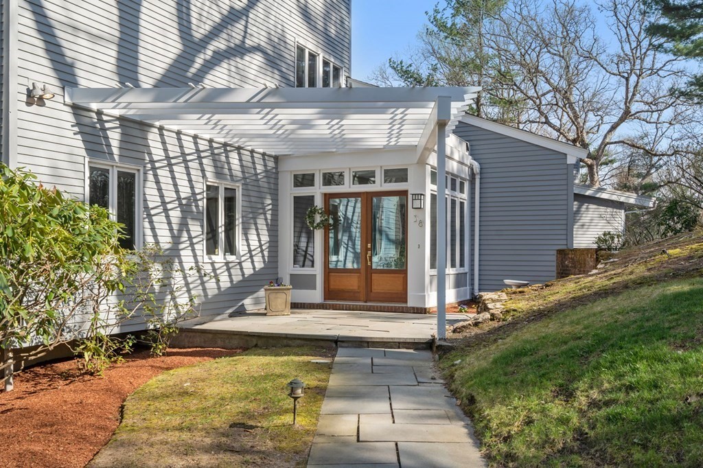 38 High Rock Rd