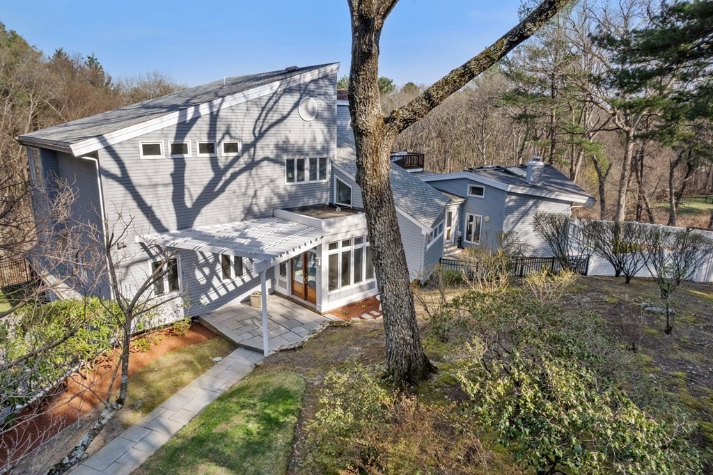 38 High Rock Rd
