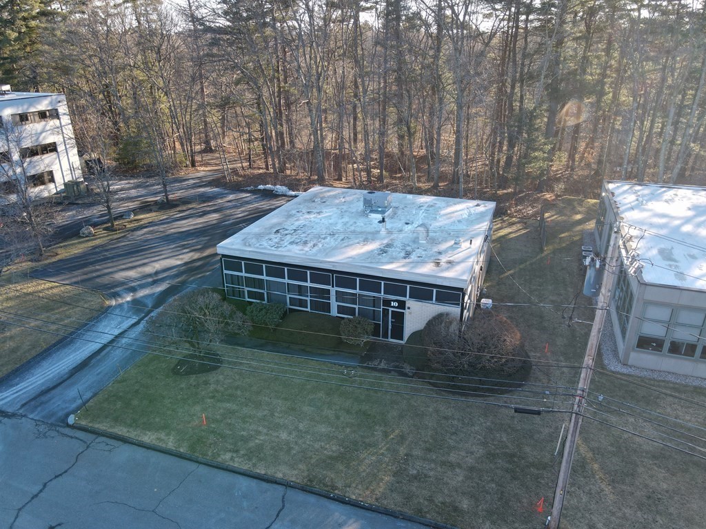 10 Huron Drive