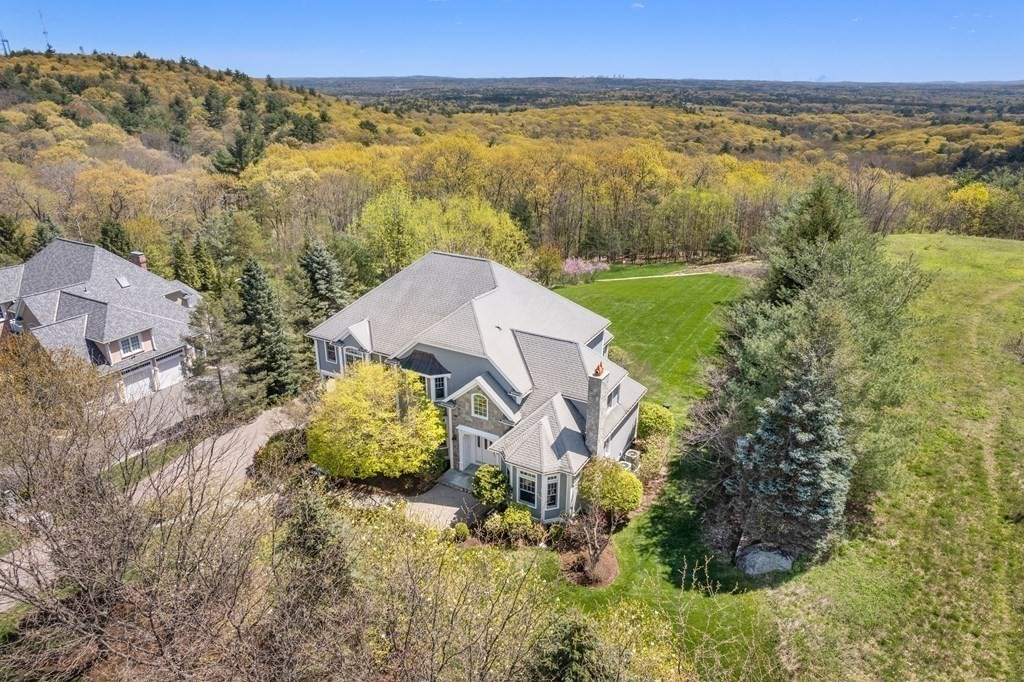 74 Carter Dr