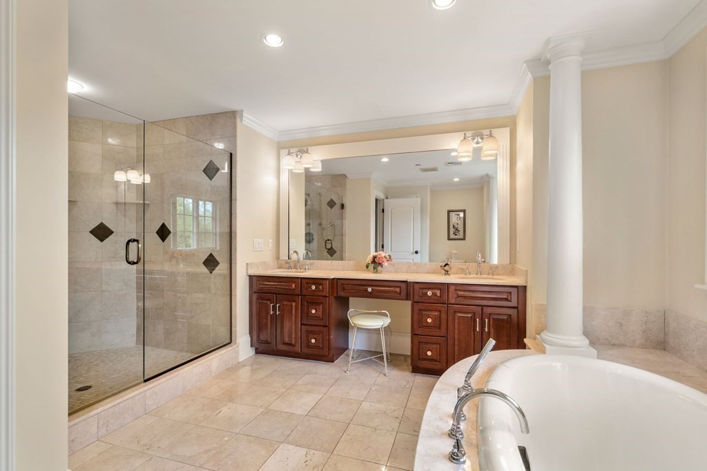 74 Carter Dr