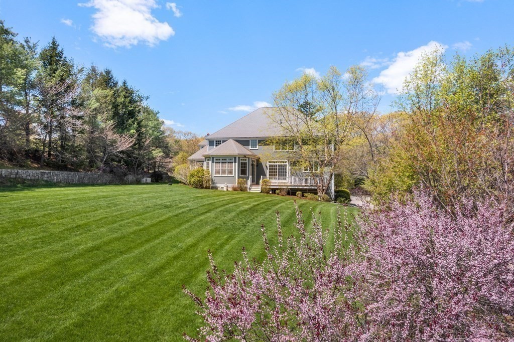74 Carter Dr