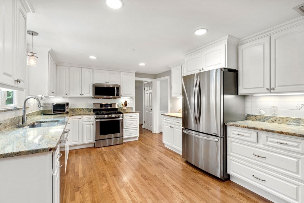 18 Pine Needle Rd
