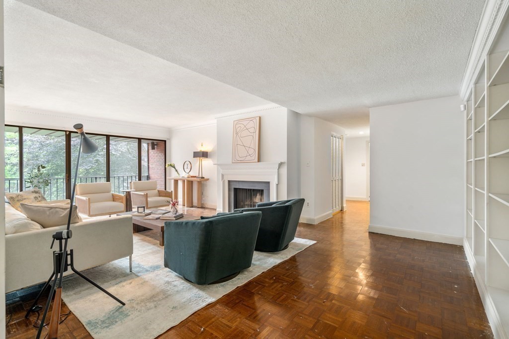 85 Grove St # 303