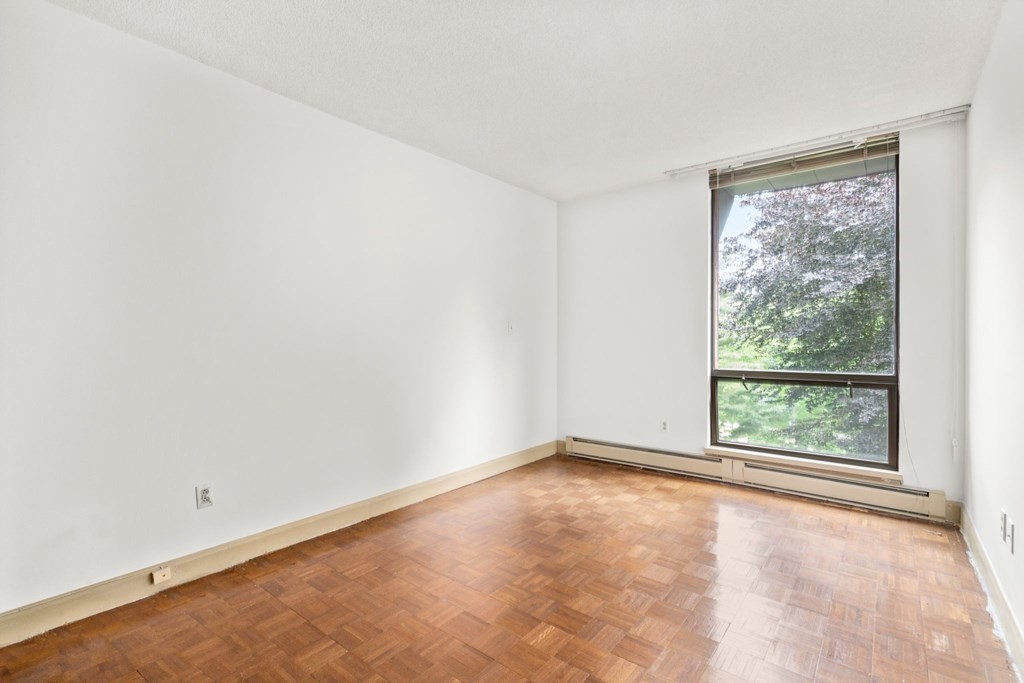 85 Grove St # 303
