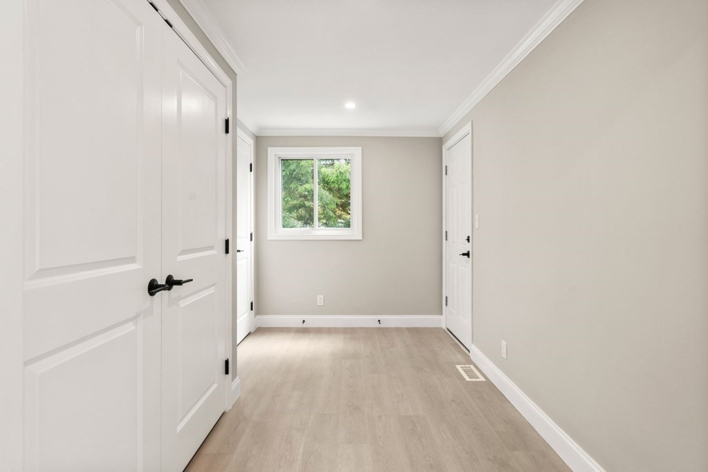5 Brookvale Rd