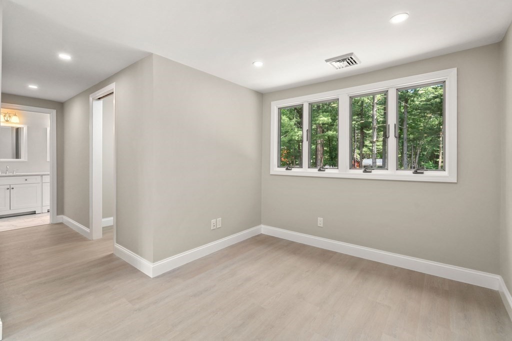 5 Brookvale Rd