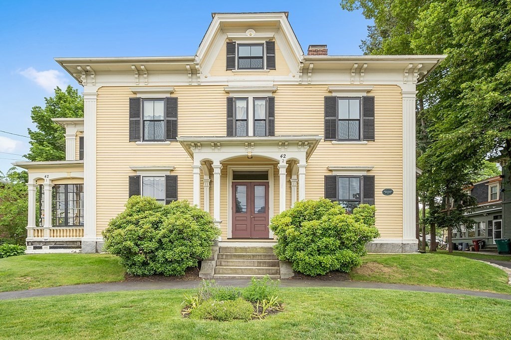 42 Highland St # 2
