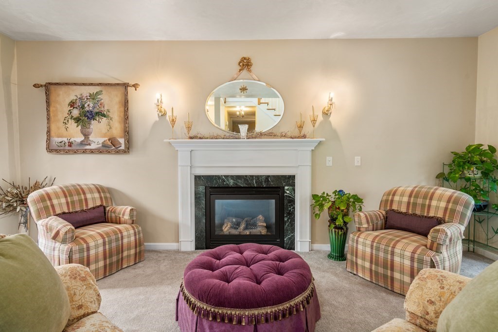 58 Village Cir # 58