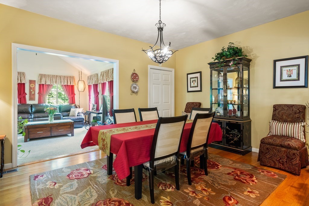 58 Village Cir # 58