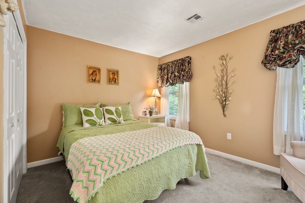 58 Village Cir # 58