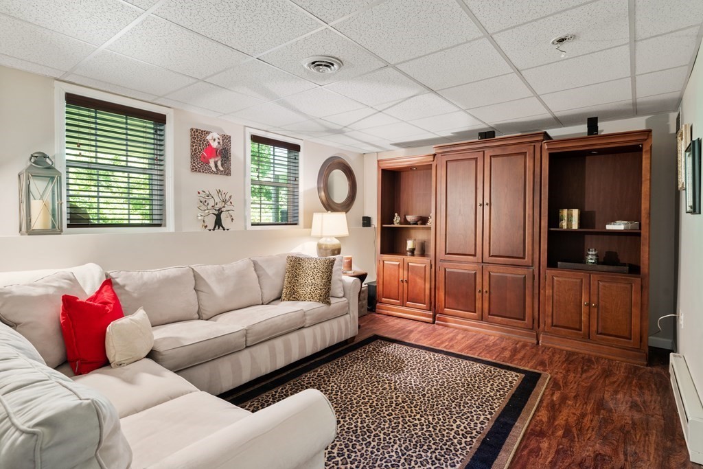 58 Village Cir # 58