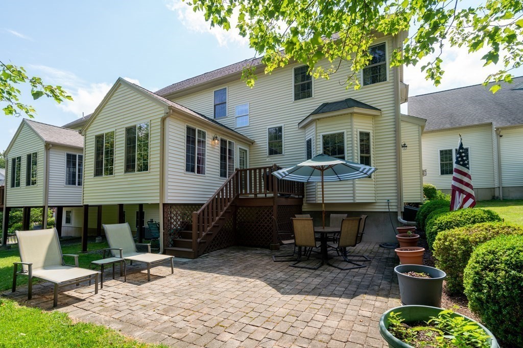 58 Village Cir # 58