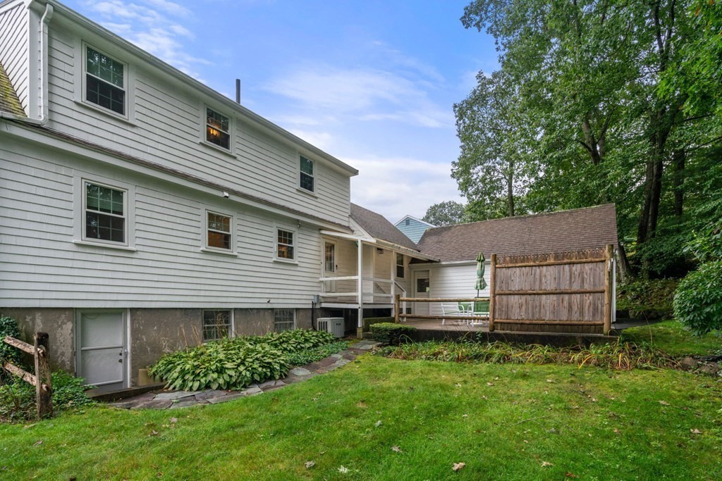 137 Ledgewood Rd