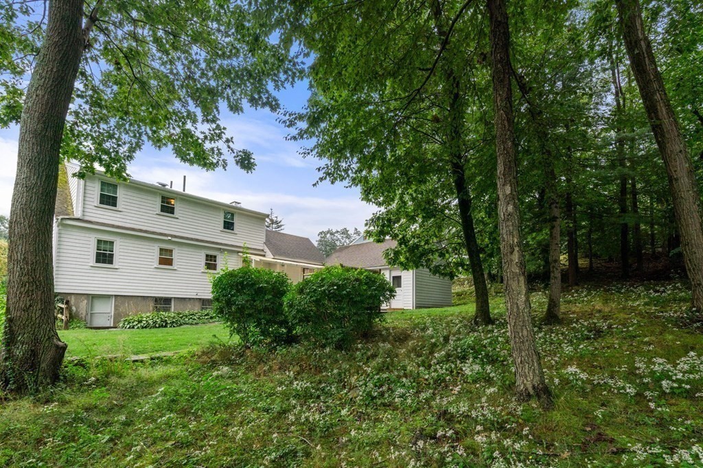 137 Ledgewood Rd