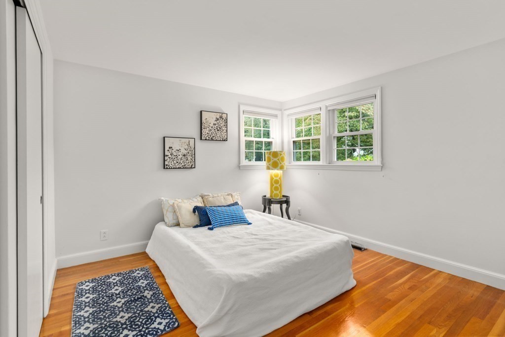 137 Ledgewood Rd