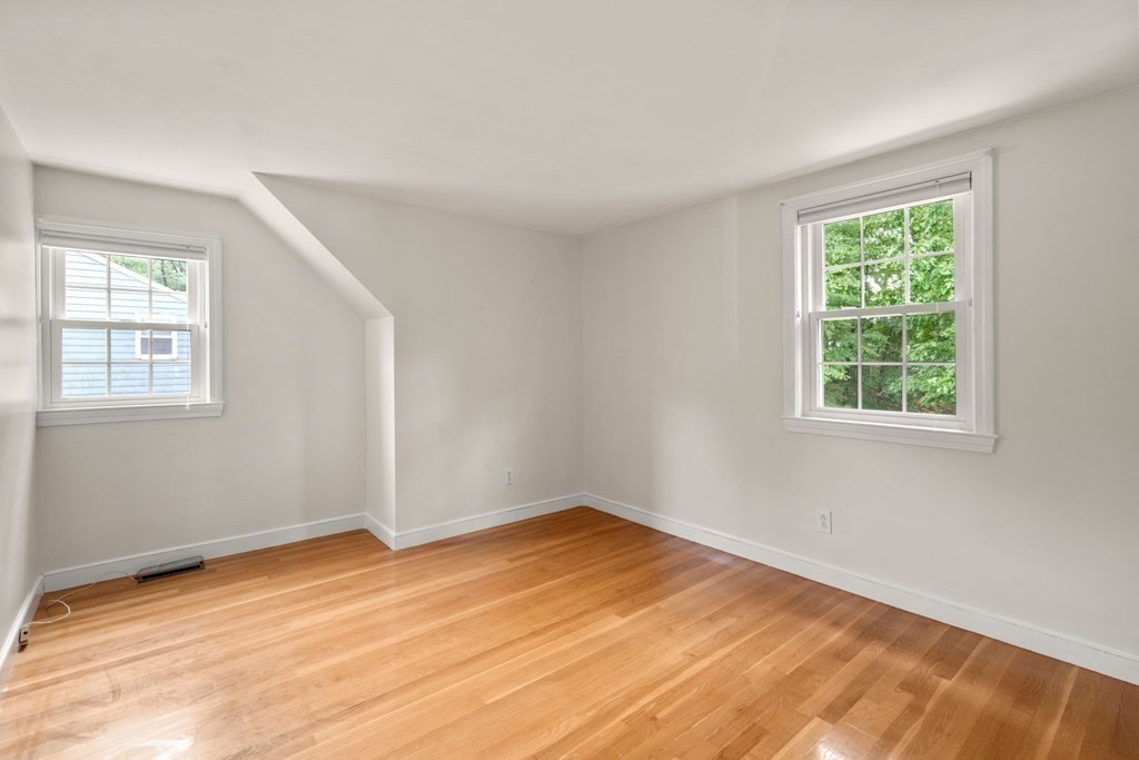 137 Ledgewood Rd