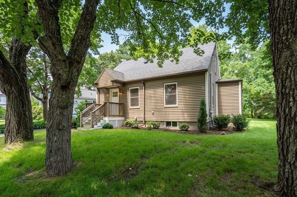 50 Williams St