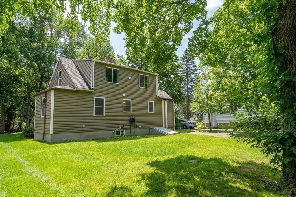 50 Williams St