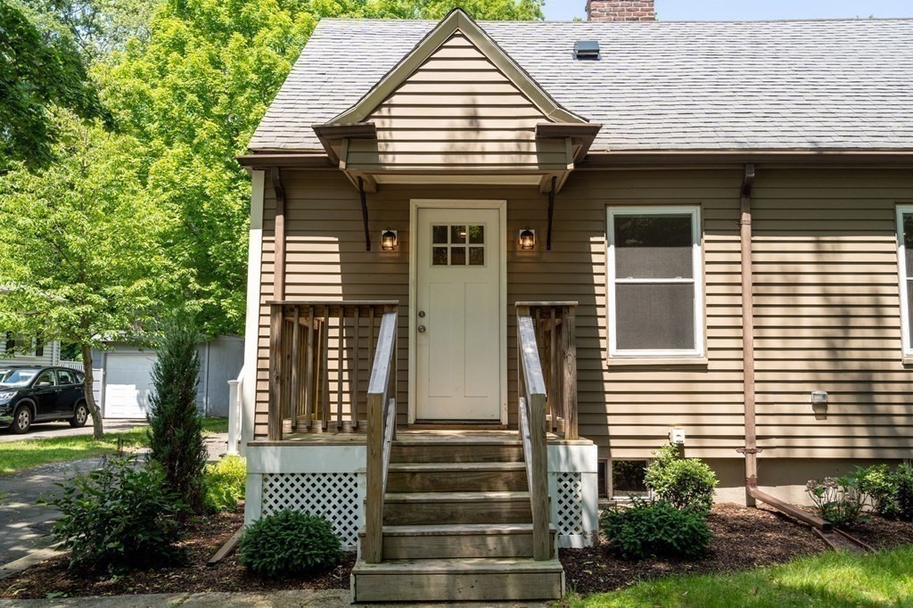 50 Williams St